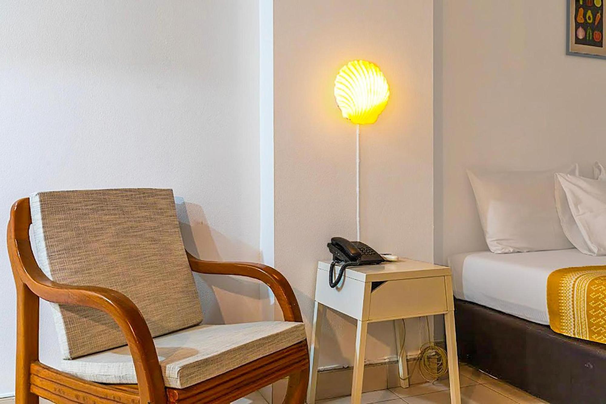 Collection O Howard Square Boutique Hotel Бангкок Экстерьер фото