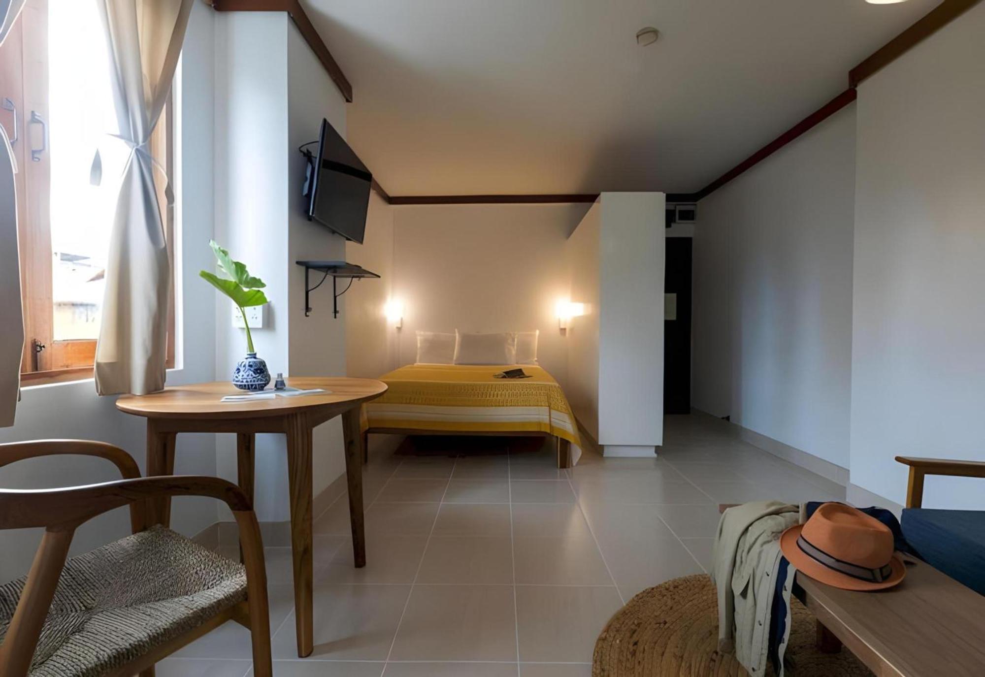 Collection O Howard Square Boutique Hotel Бангкок Экстерьер фото