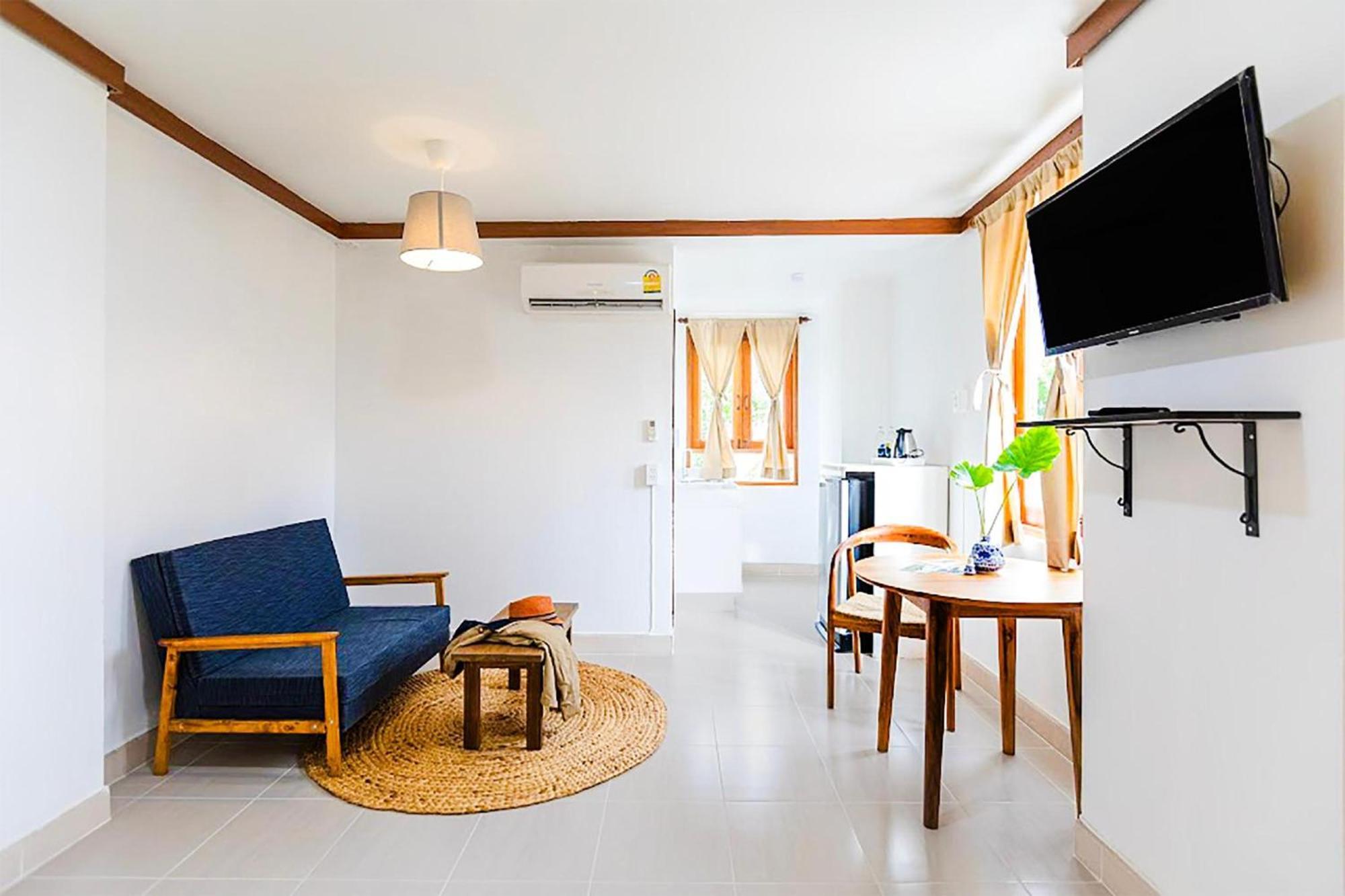 Collection O Howard Square Boutique Hotel Бангкок Экстерьер фото